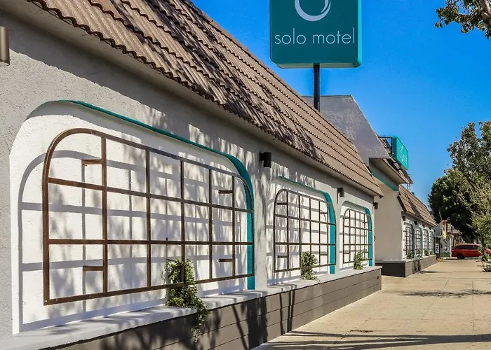 Solo Motel Broadway